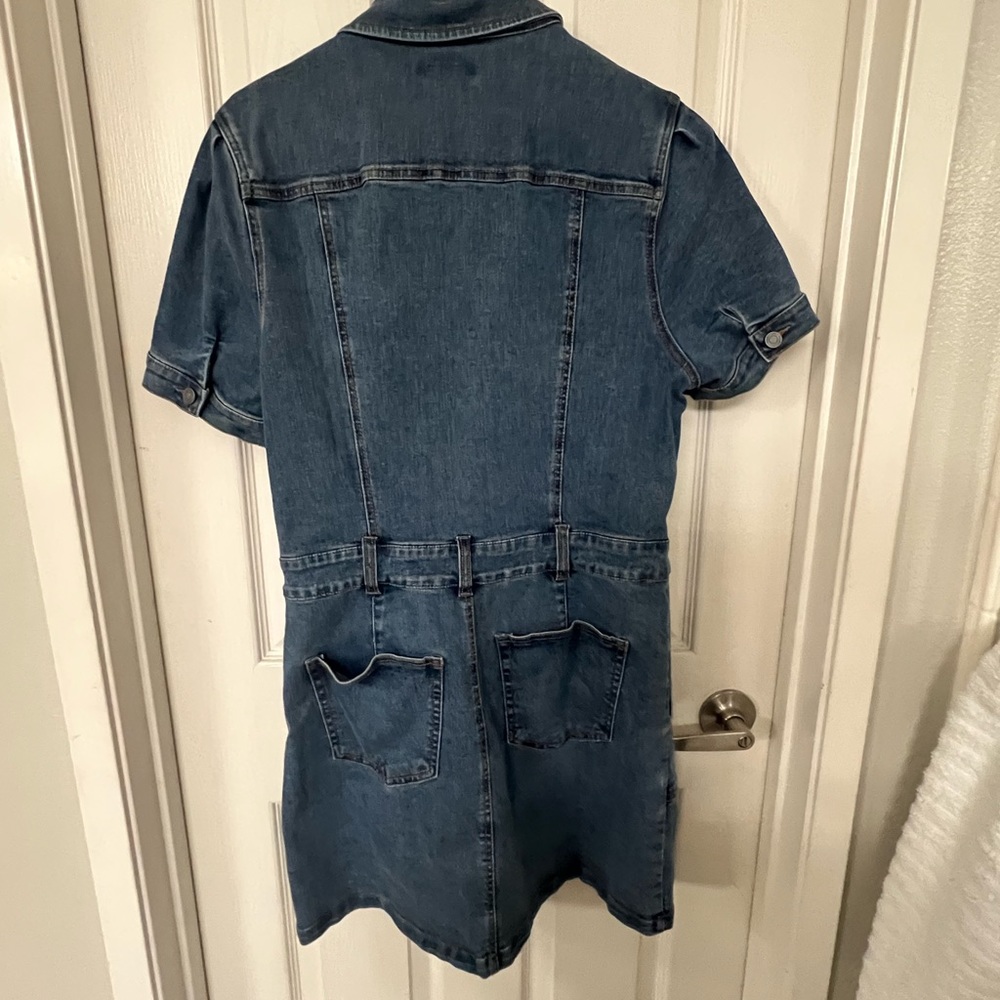 Habitual Denim dress. Stretch material. SUPER CUTE! NWT. Size Large. - Picture 2 of 6